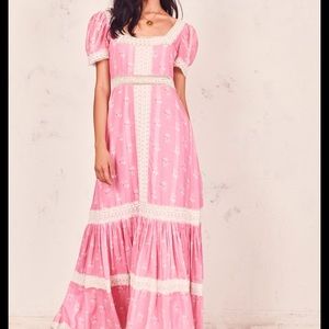 TRADE size 4 for a size 6. Lmk if interested!